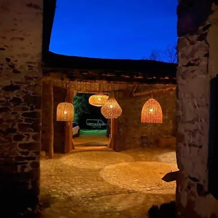 فندق Le Chateau Brangoly (adults Only)
