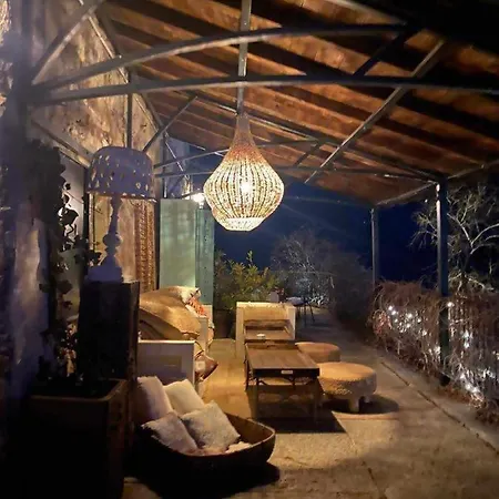 فندق Le Chateau Brangoly (adults Only) *